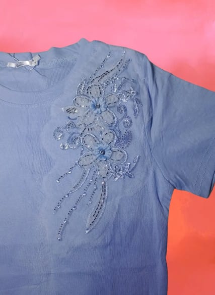 Blusa Bordada em Pedrarias